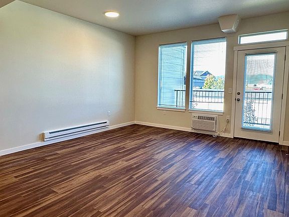 5th image of 4265 E Poleline Ave #302