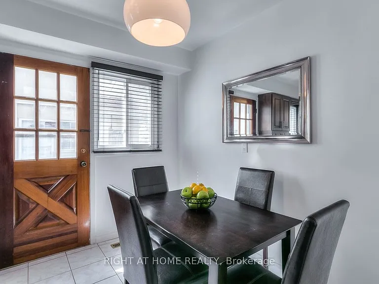 76 Ashridge Dr — Photo 11
