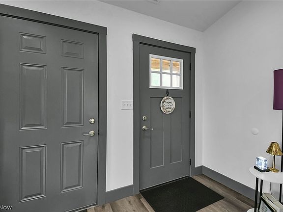 4th image of 358 Davidson St