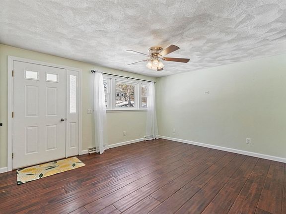 3rd image of 34 Northside Rd