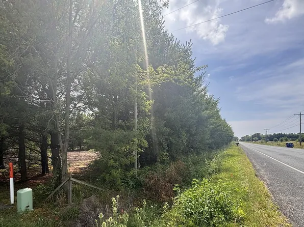 9710 Miller Rd, Baroda, MI 49101