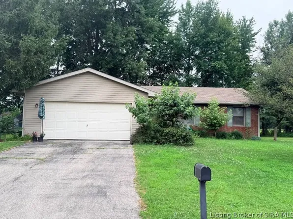 3560 N Quail Drive, Madison, IN 47250
