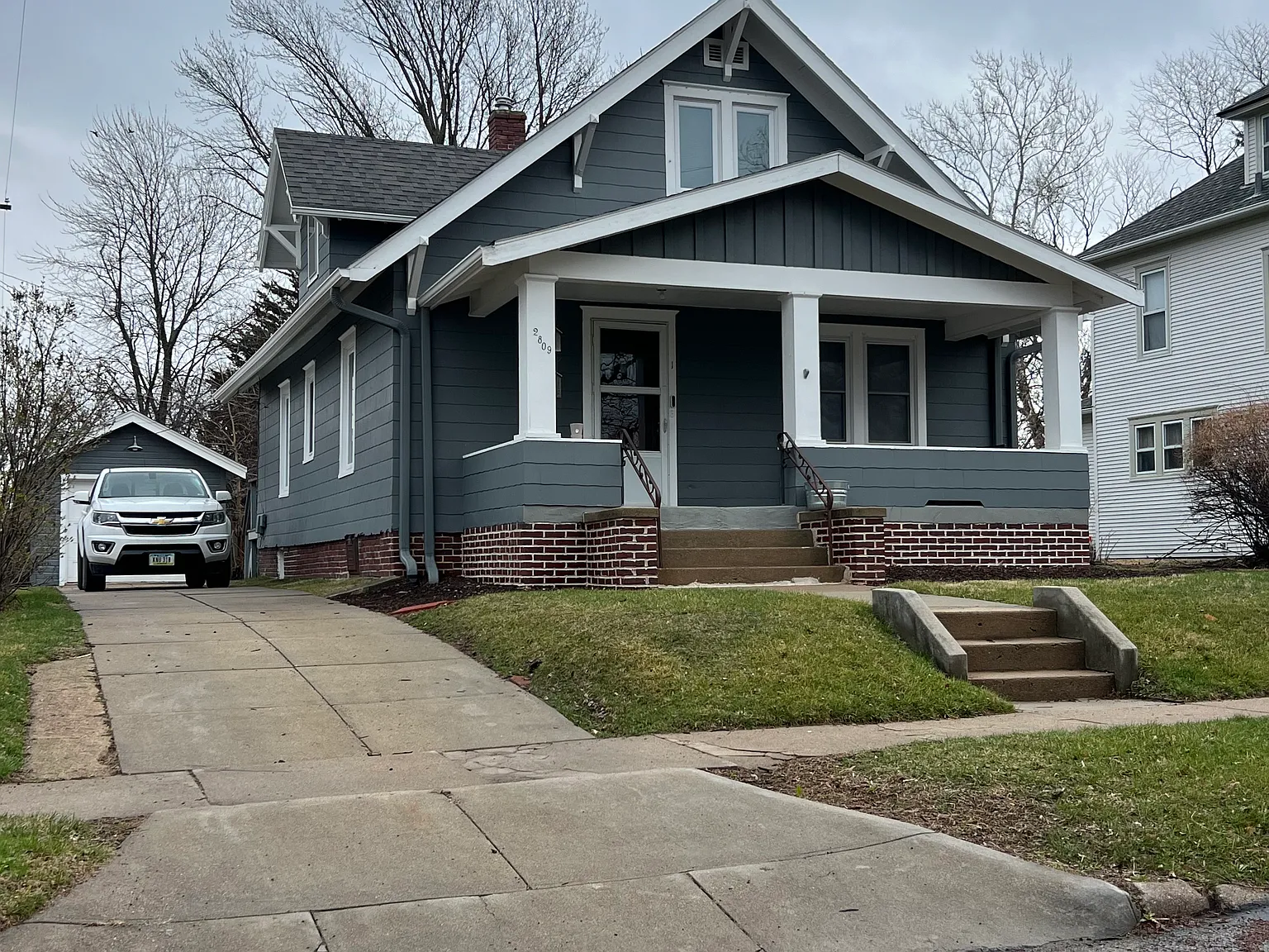 2 bed, 1002 sqft, $1,250 — Photo 1