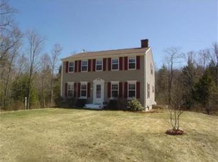 34 Dogwood Rd N, Hubbardston, MA 01452