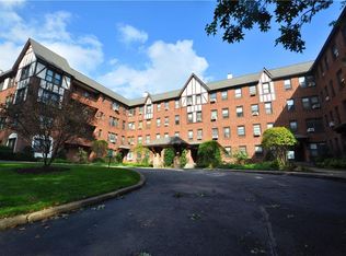 246 Bronxville Rd APT L4, Bronxville, NY 10708