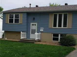 3246 Dove Dr, Decatur, IL 62526