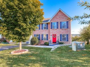 185 Wistaria Dr, Christiansburg, VA 24073