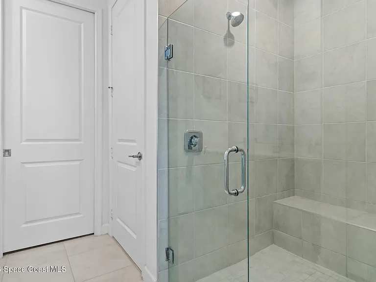 9713 Alister Dr — Photo 11