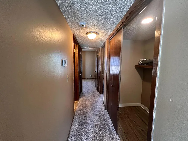 6816 W Par Ln #4 — Photo 9