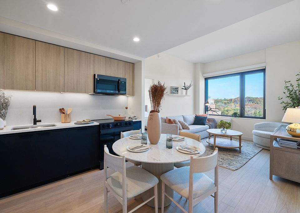 1st image of 11 Ocean Pkwy #809