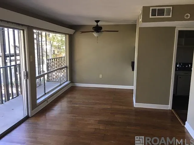 561 E State St #2 — Photo 21