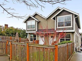 4524 41st Ave SW #B, Seattle, WA 98116