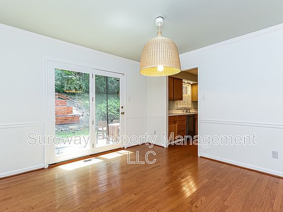 5th image of 329 Catchpenny Ln