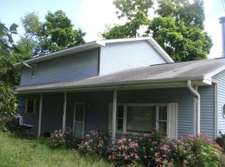 43105 N Lake Ave, Antioch, IL 60002