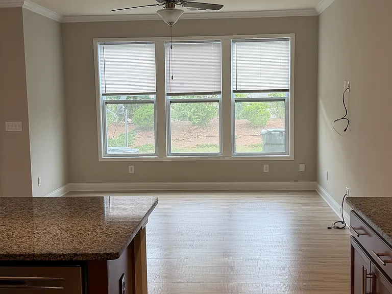 309 Yellow Fox Rd — Photo 6