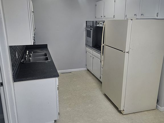 3rd image of 407 N 17th St #A