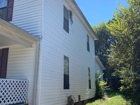 3rd image of 306 Broyles St