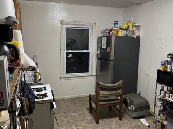 philadelphia-pennsylvania-2080821803 picture