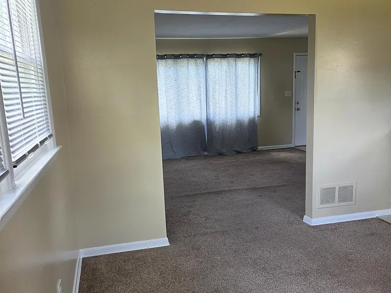 8 Chester Ct — Photo 7