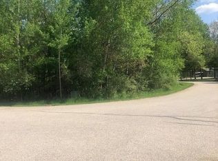 1021 Sequoia Ln, Weidman, MI 48893