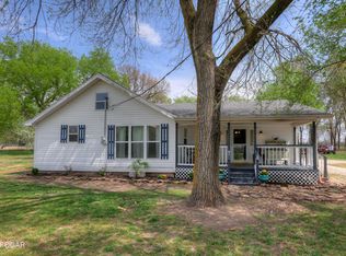 4327 N Black Cat Rd, Joplin, MO 64801