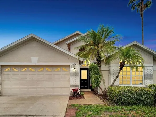 30951 Burleigh Dr, Zephyrhills, FL 33543