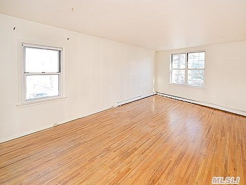 3rd image of 211 Glen Cove Ave APT 1