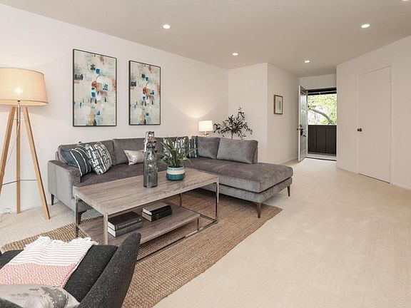 3rd image of 1001 E Evelyn Ave #114