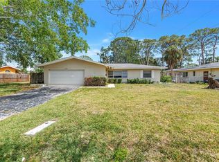 5065 Shore Acres Blvd NE, Saint Petersburg, FL 33703