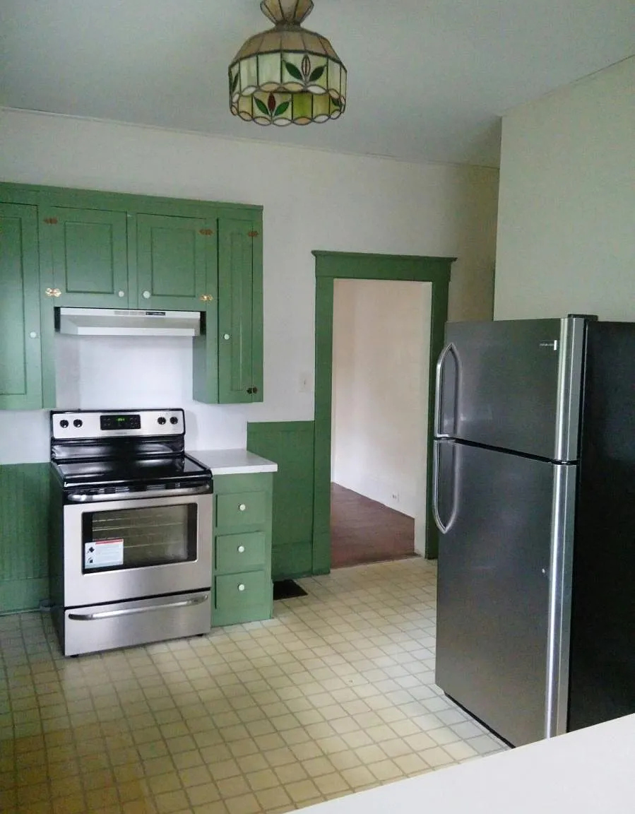 1020 Richard Street — Photo 3