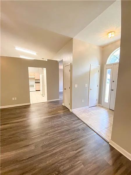 3 bed, 1589 sqft, $2,150 — Photo 3