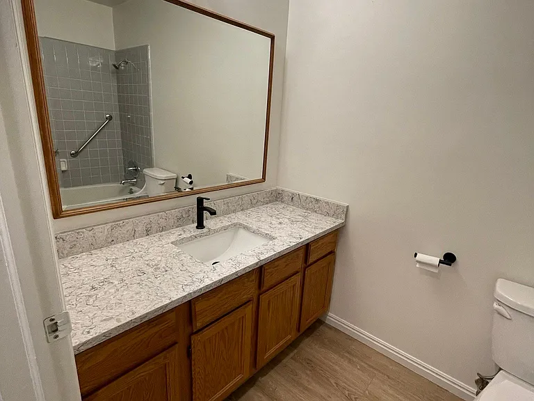 secondary bathroom upstairs