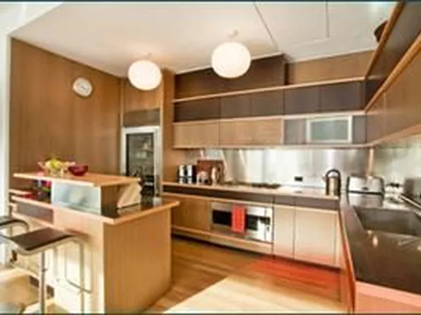 40 Mercer Street image 1 of 8