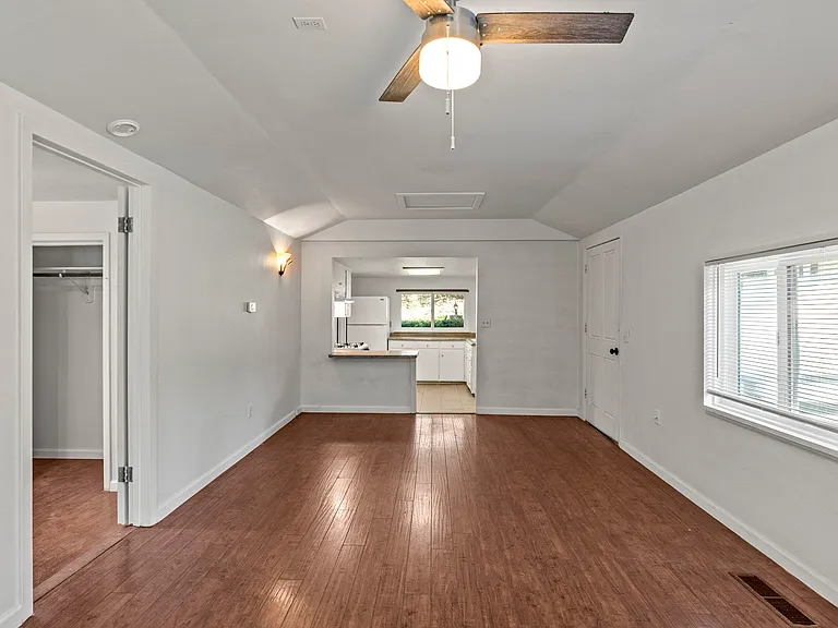 13 Lukens Pl — Photo 5