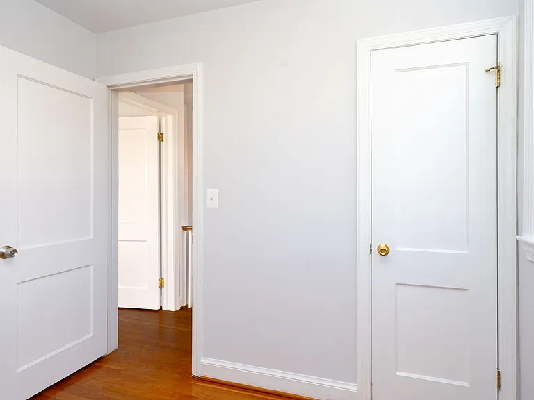 10026 Lorain Ave — Photo 24