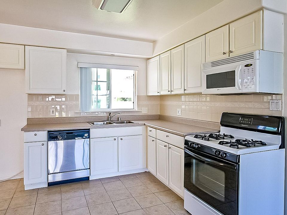 2nd image of 8082 Slater Ave