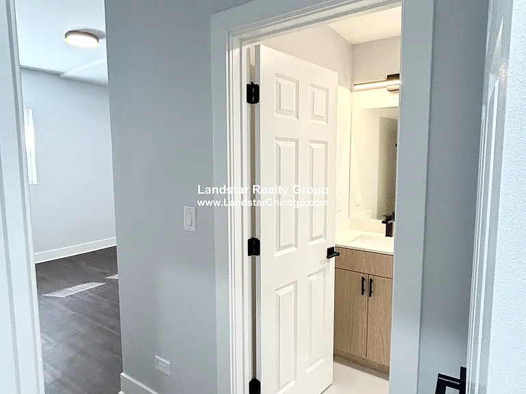 2171 W Wilson Ave — Photo 20
