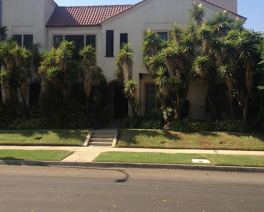 937 S Spaulding Ave #104