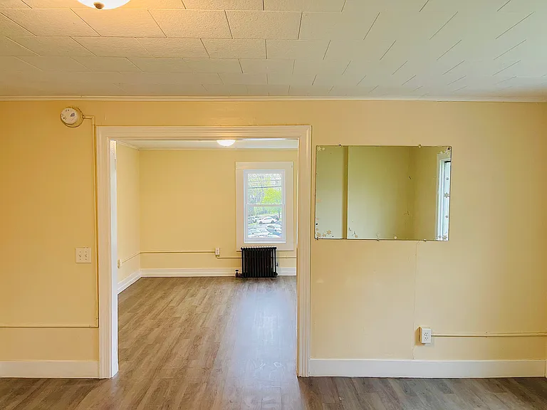 33 Follett St #B — Photo 18
