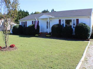 3719 Mineola Dr, Chester, VA 23831