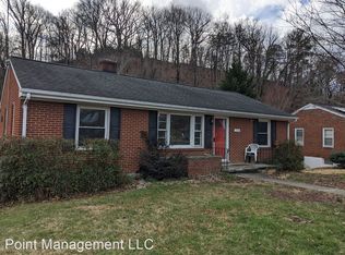 2108 Laura Rd NW, Roanoke, VA 24017