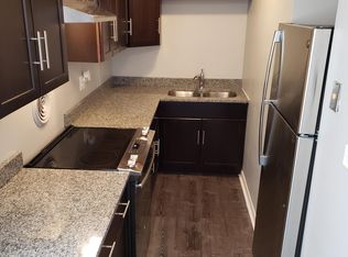 2202 Grove Ave APT 13, Berwyn, IL 60402