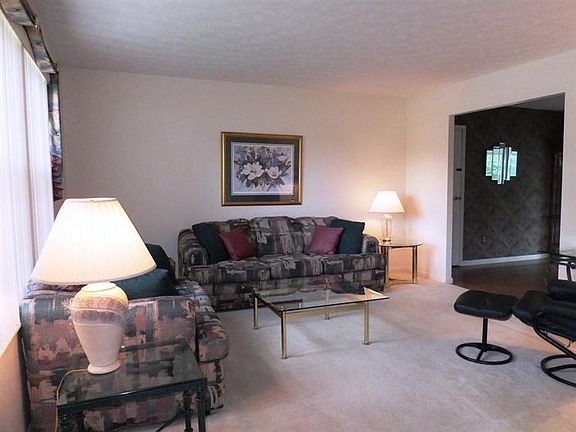 2nd image of 6393 Glengariff Ct