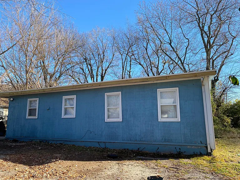 916 S Clifton Ave #A — Photo 18