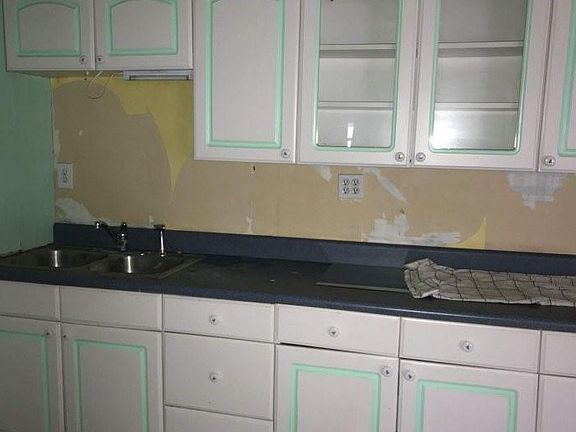 2nd image of 6142 105th Ave