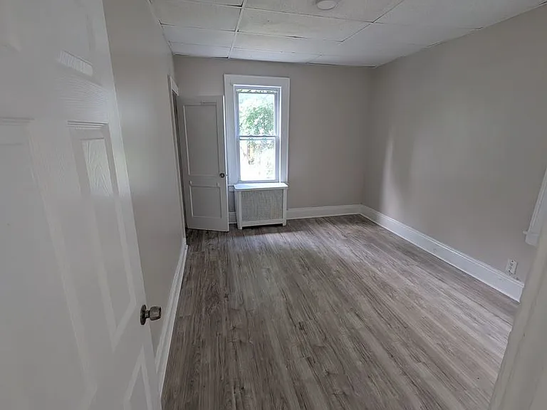 195 Lehigh Ave — Photo 18