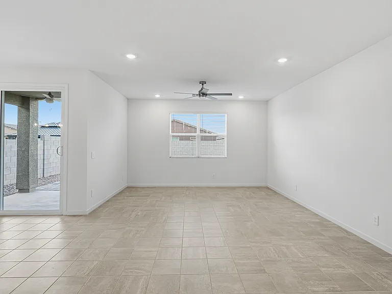 2520 E Grenache Rd — Photo 30