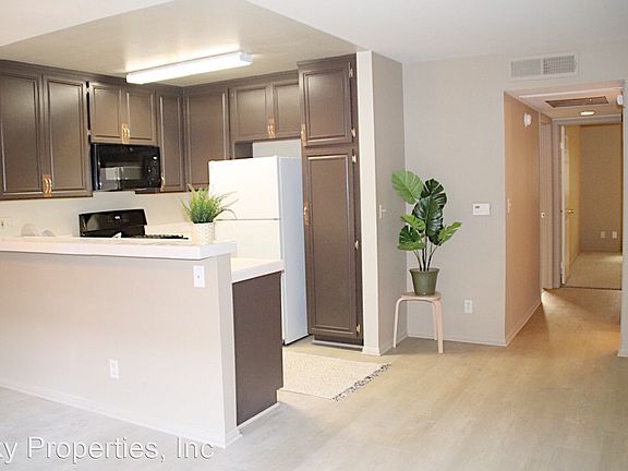 2nd image of 11259 La Maida St #205