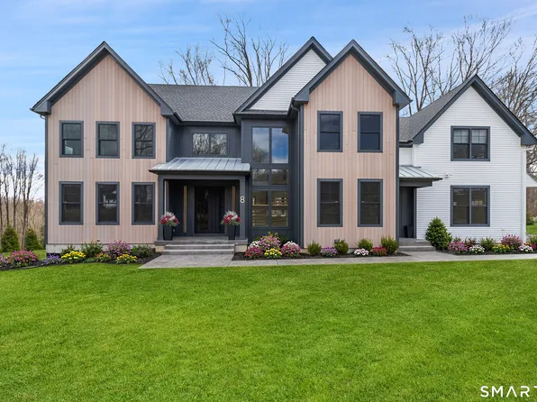 8 Holly Lane, Newtown, CT 06482