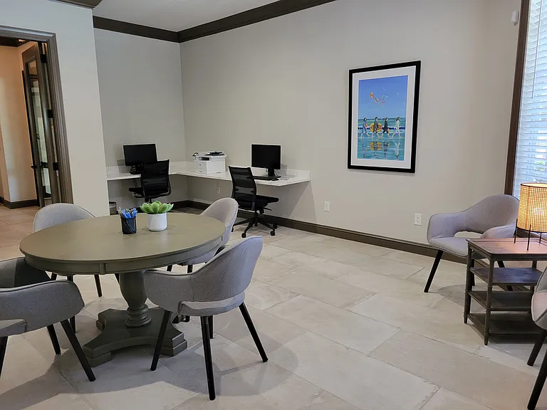 Via Tuscany Apartments — Photo 40